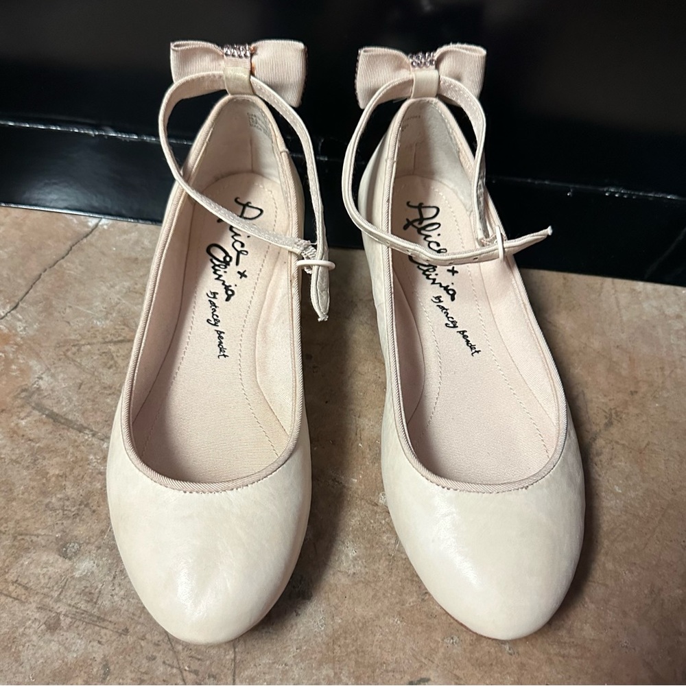 Alice & Olivia ballet flats